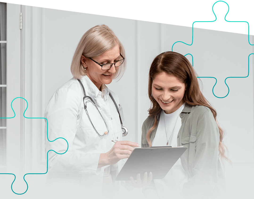 Imagem de pessoas felizes representando saúde, educação e lazer